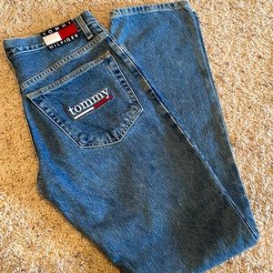 Tommy Hilfiger Size 5 Woman Pants